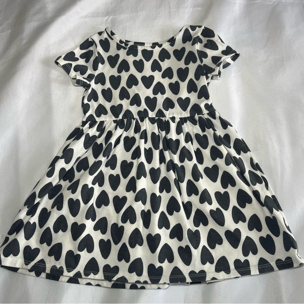 Cat & Jack Toddler Girl 4T Heart Pattern Short Sleeve Flare Dress